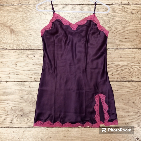 Victoria's Secret Other - VICTORIA'S SECRET Y2K Burgundy Lace Trim Slip Small